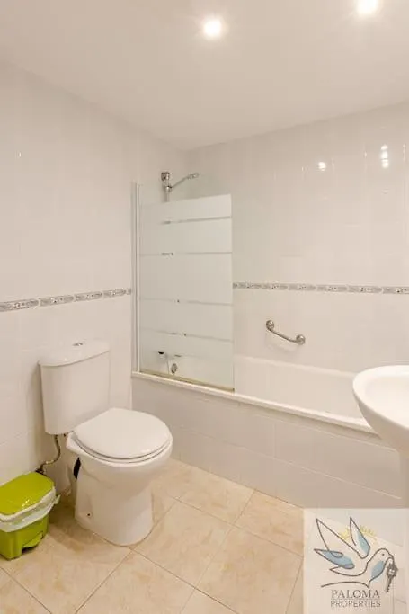 Cozy Apartment In Benal Beach Benalmádena